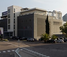 Remodelao de Edifcio Fabril/Escritrios Refrigor