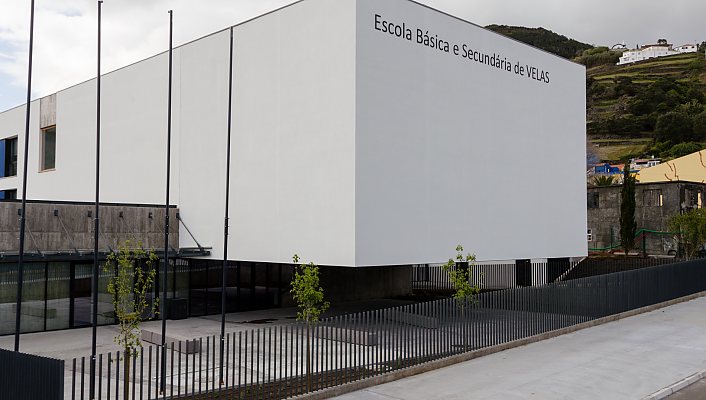 Escola Bsica e Secundria de Velas